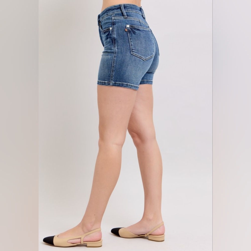 Judy Blue High Rise Waist Denim Slim Fit Classic Retro Mid-Length Jean Shorts - Picture 7 of 13
